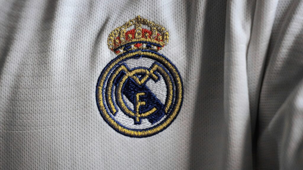 entradas-para-el-real-madrid-en-el-bernabeu-para-la-temporada-2025-26